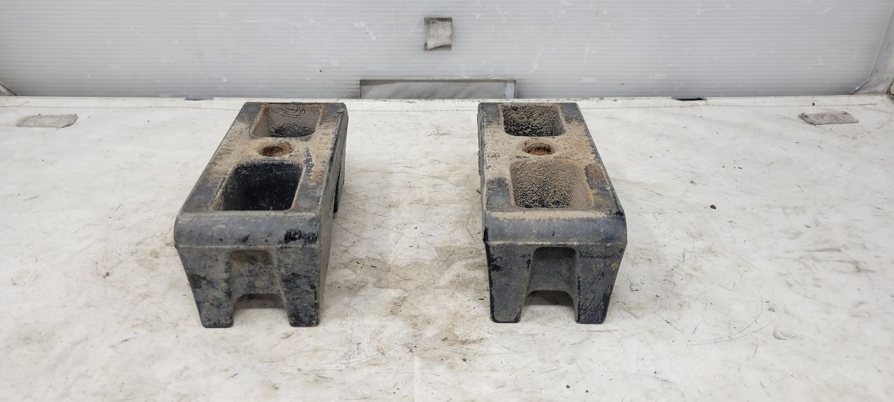 2019 SIERRA150 OEM LEAF SPRING BLOCKS PAIR FROM AT4 30224 - image 11