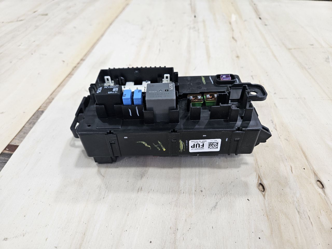 2019 SIERRA150 RH DASH FUSE BOX WIRE JUNCTION 30227 - image 2