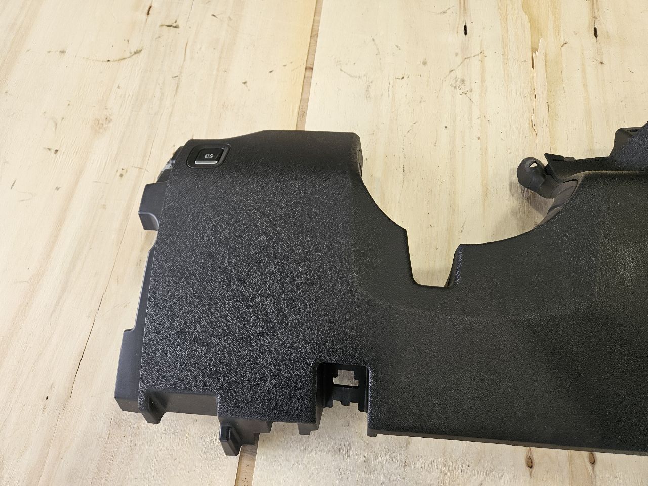 2019 SIERRA150 LH DRIVER DASH KNEE BOLSTER TRIM 30239 - image 10