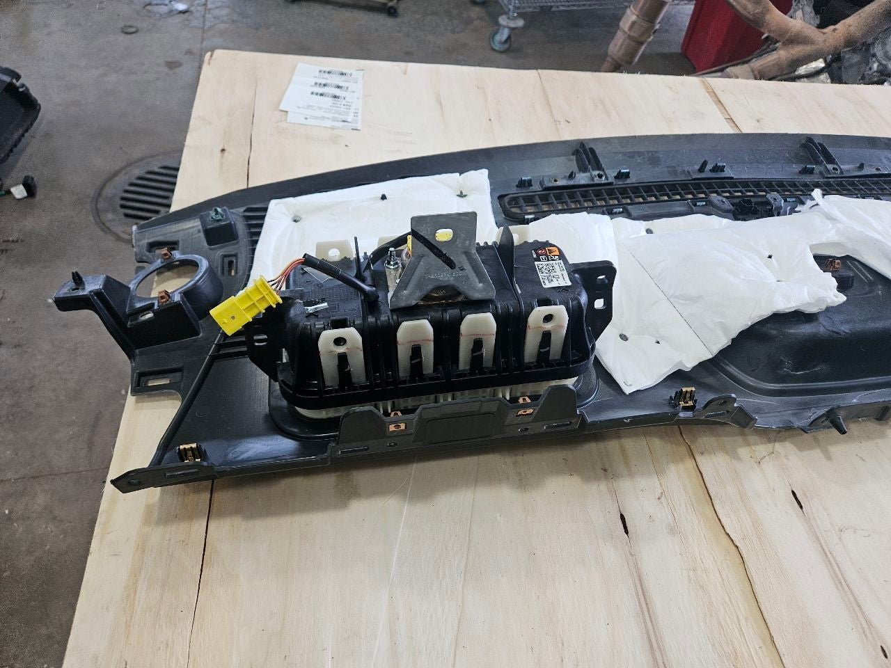 2019 SIERRA150 UPPER DASH BOARD PANEL W/BAG 30260 - image 12