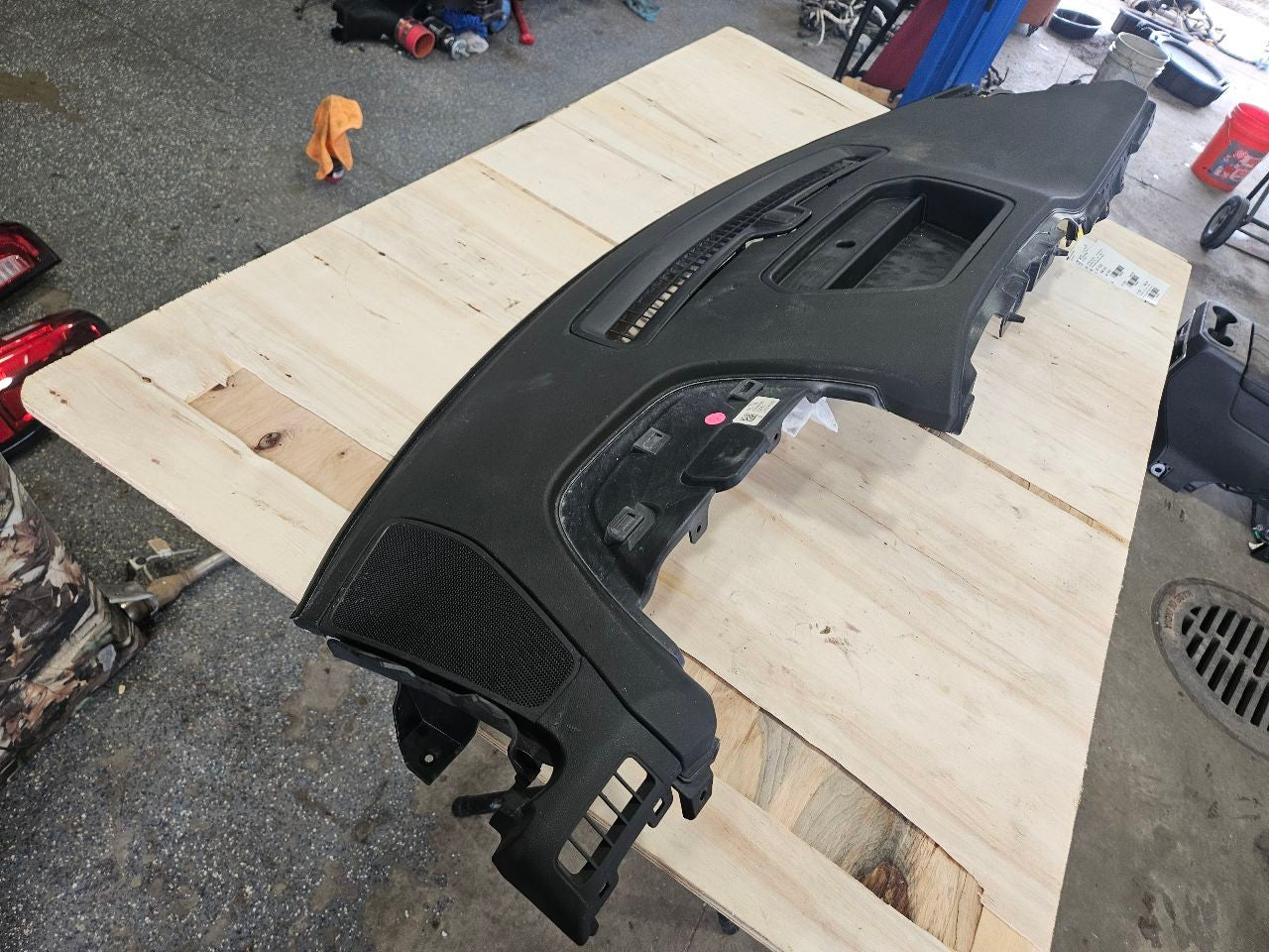 2019 SIERRA150 UPPER DASH BOARD PANEL W/BAG 30260 - image 20
