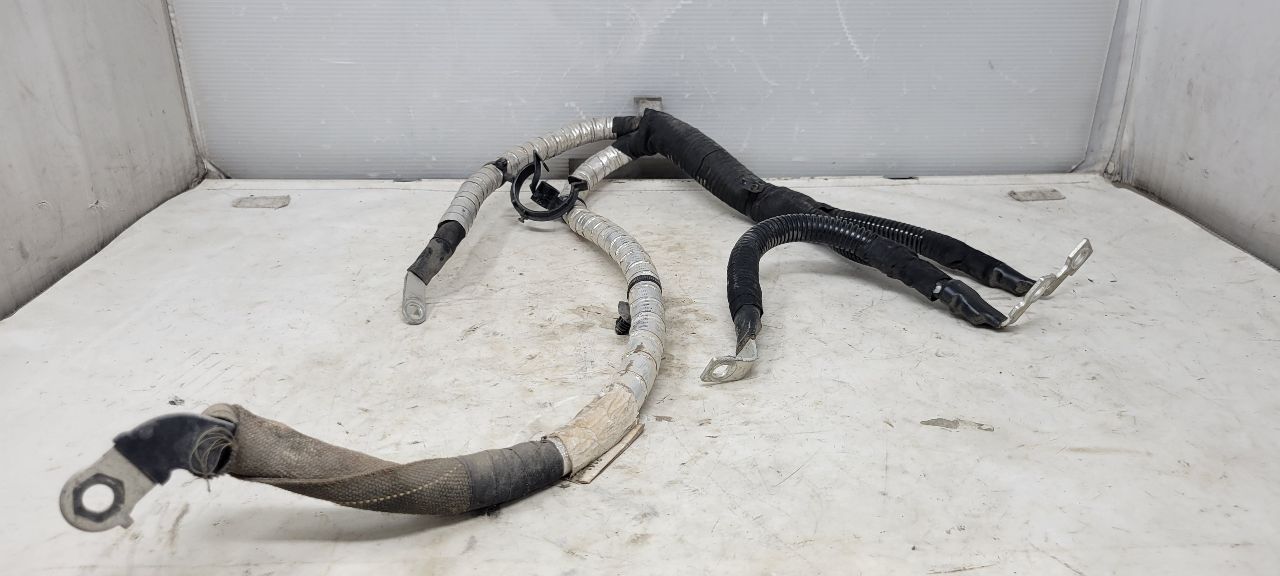 2019 SIERRA150 POSITIVE BATTERY CABLE 84522141 30280 - image 2