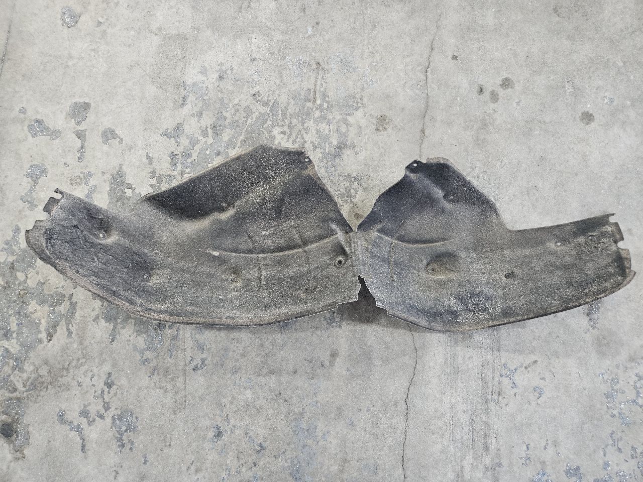 2019 SIERRA150 RH PASSENGER REAR WHEEL INNER LINER 30286 - image 10