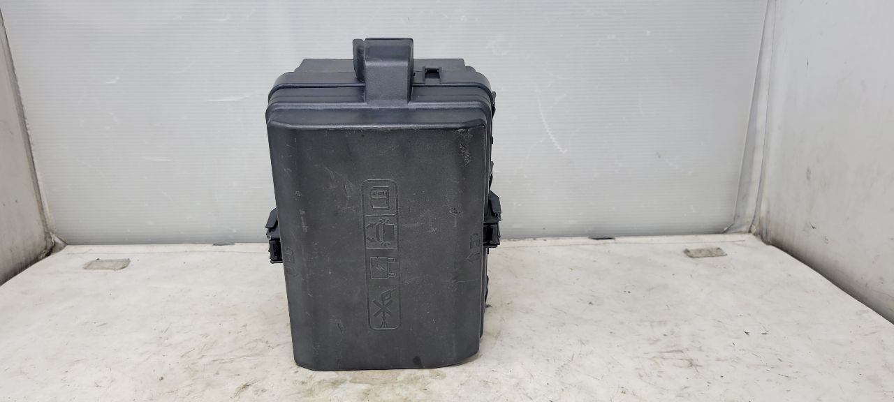 2019 SIERRA150 ENGINE BAY FUSE BOX 84594608 30288 - image 1