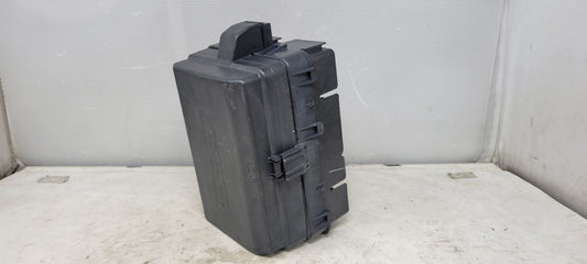 2019 SIERRA150 ENGINE BAY FUSE BOX 84594608 30288 - image 2