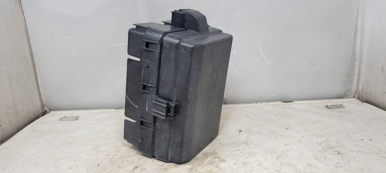 2019 SIERRA150 ENGINE BAY FUSE BOX 84594608 30288 - image 8