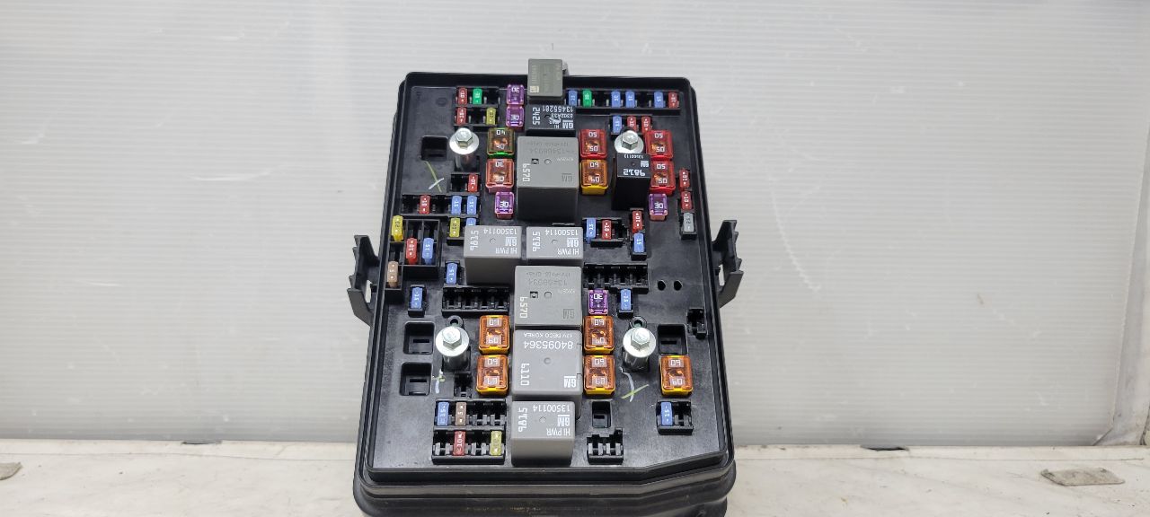 2019 SIERRA150 ENGINE BAY FUSE BOX 84594608 30288 - image 16