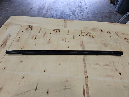 2019 SIERRA150 FRONT LH REVEAL MOLDING GLOSS BLACK 30294 - image 5