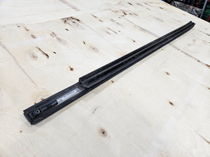 2019 SIERRA150 FRONT LH REVEAL MOLDING GLOSS BLACK 30294 - image 11