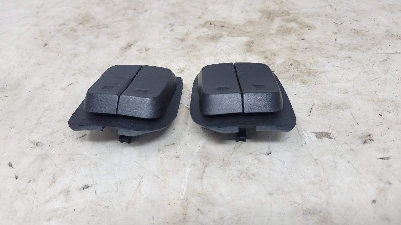 2019 SIERRA150 VOLUME & FAVORITE BUTTONS 13528614 30305 - image 3
