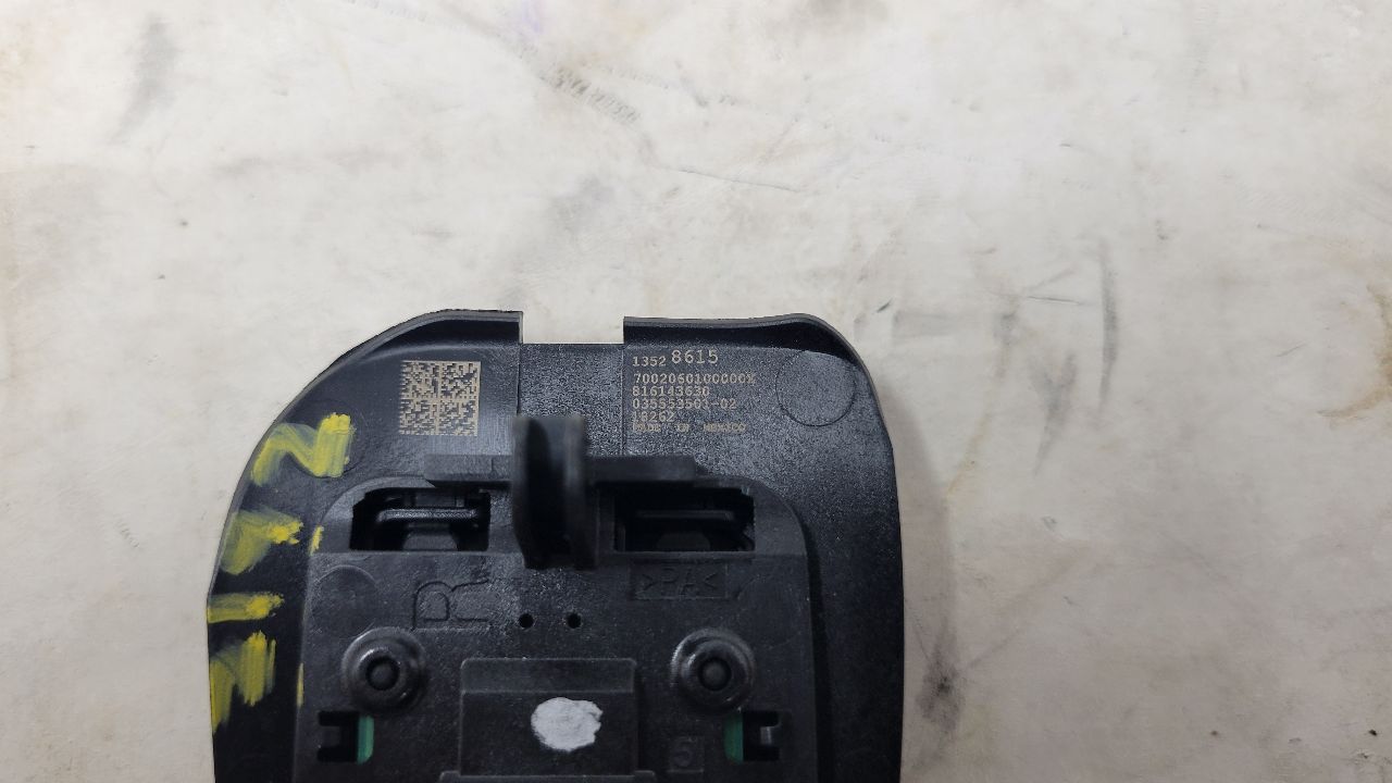 2019 SIERRA150 VOLUME & FAVORITE BUTTONS 13528614 30305 - image 8