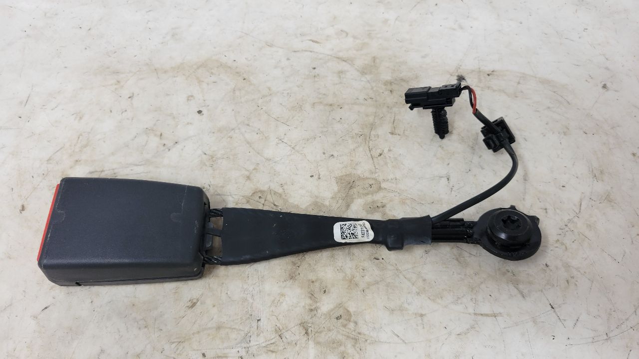 2022 CAMARO RH PASSENGER SEAT BELT BUCKLE 30318 - image 1