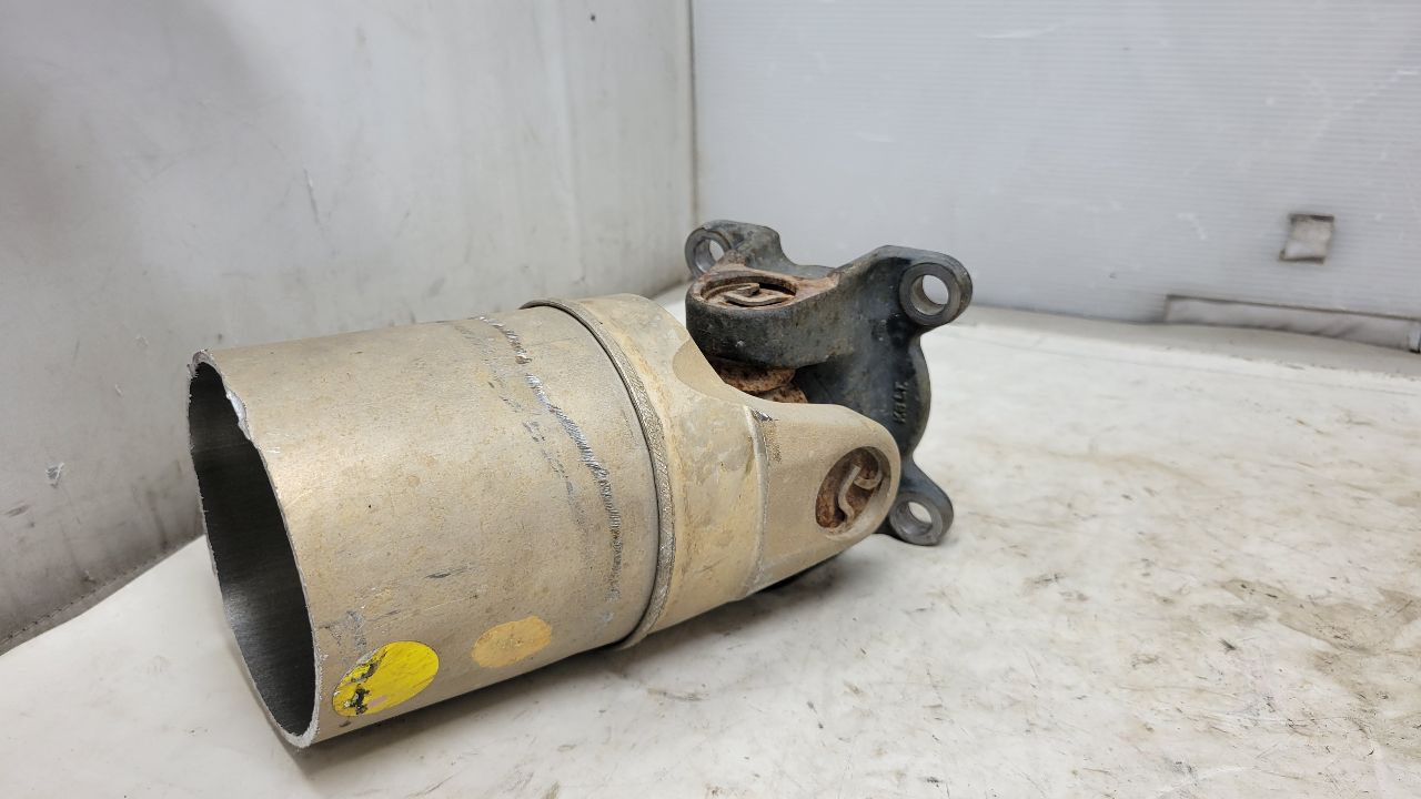 2019 SIERRA150 10L80 32 SPLINE SLIP YOKE &AXLE YOKE 30334 - image 7
