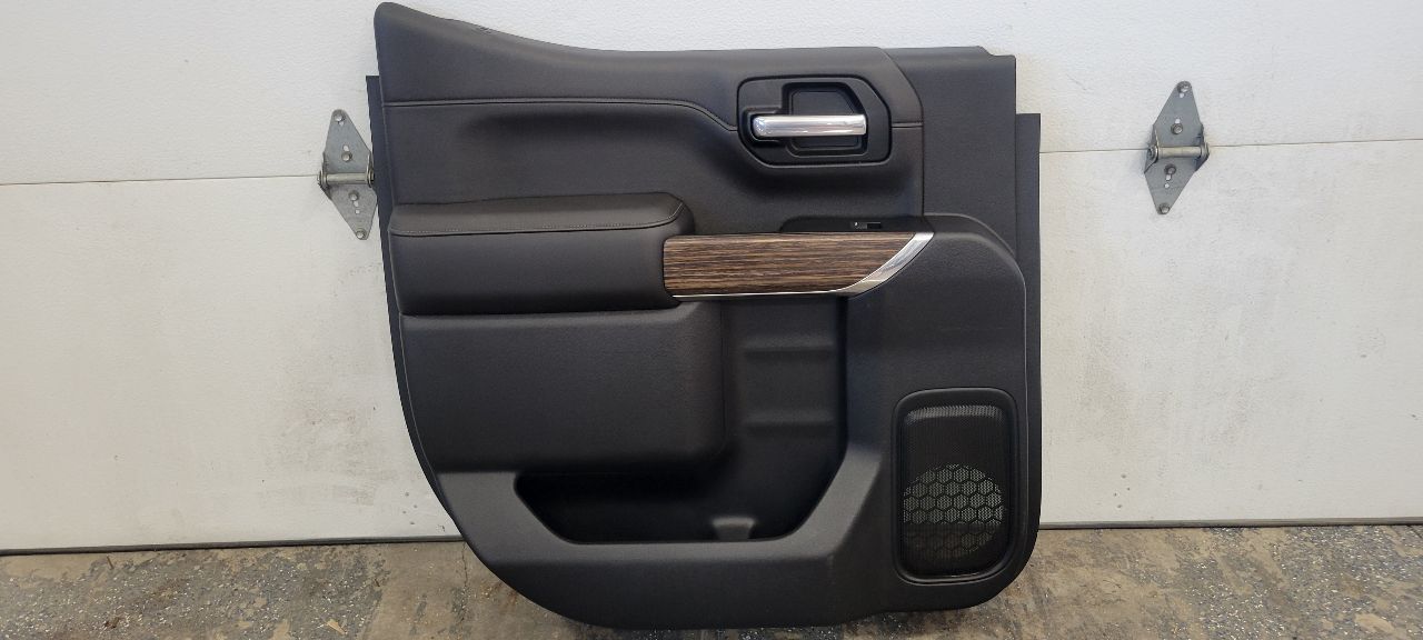 2019 SILVRDO15 LH REAR DOOR PANEL TRIM HC CREW CAB 30349 - image 1