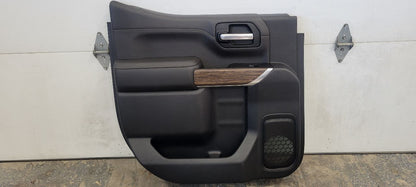 2019 SILVRDO15 LH REAR DOOR PANEL TRIM HC CREW CAB 30349 - image 1