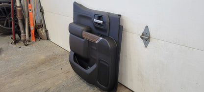 2019 SILVRDO15 LH REAR DOOR PANEL TRIM HC CREW CAB 30349 - image 3