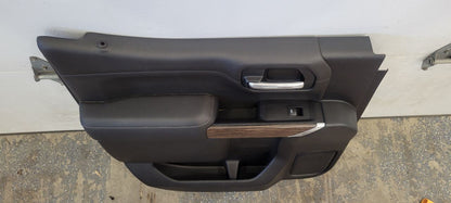 2019 SILVRDO15 LH REAR DOOR PANEL TRIM HC CREW CAB 30349 - image 8