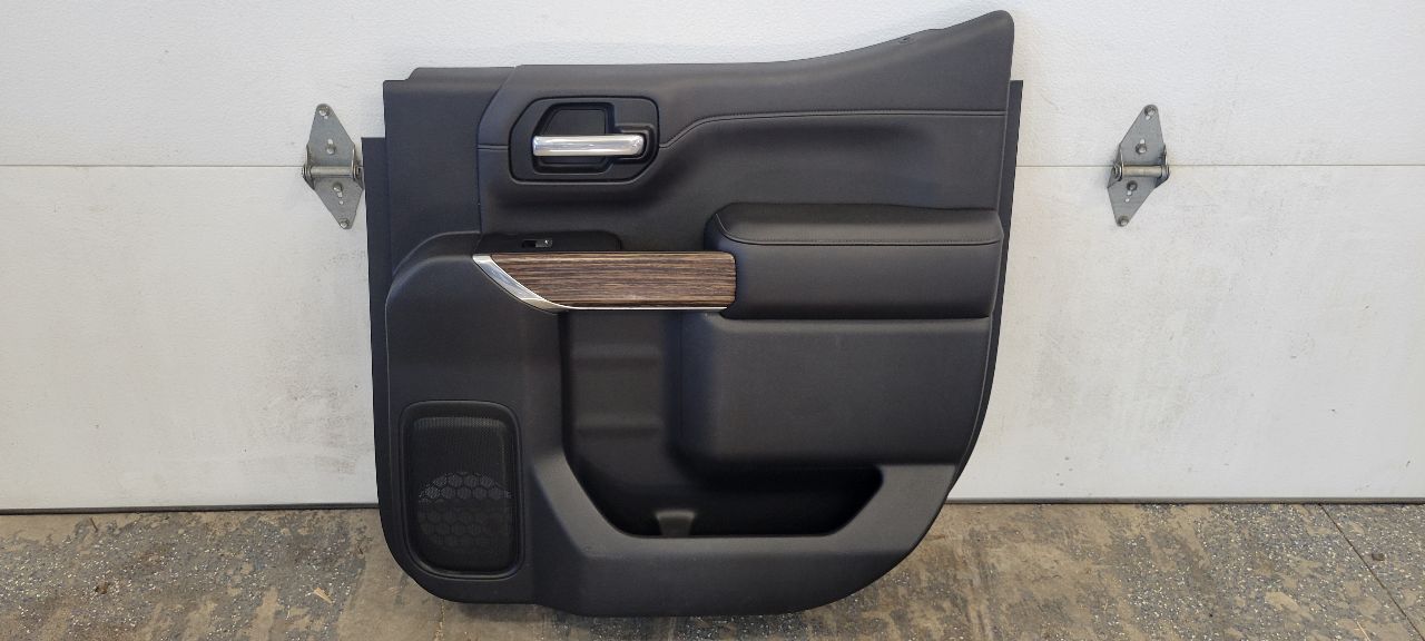 2019 SILVRDO15 RH REAR DOOR PANEL TRIM HC CREW CAB 30350 - image 1