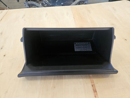 2019 SILVRDO15 LOWER GLOVE BOX JET BLACK 84093881 30353 - image 3