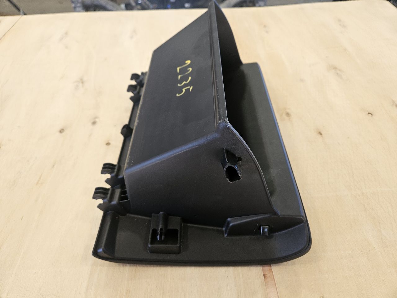 2019 SILVRDO15 LOWER GLOVE BOX JET BLACK 84093881 30353 - image 5