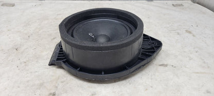 2019 SILVRDO15 REAR DOOR BOSE SPEAKER 84584302 30363 - image 2