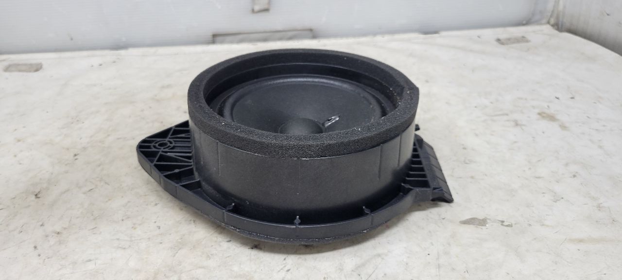 2019 SILVRDO15 REAR DOOR BOSE SPEAKER 84584302 30363 - image 6