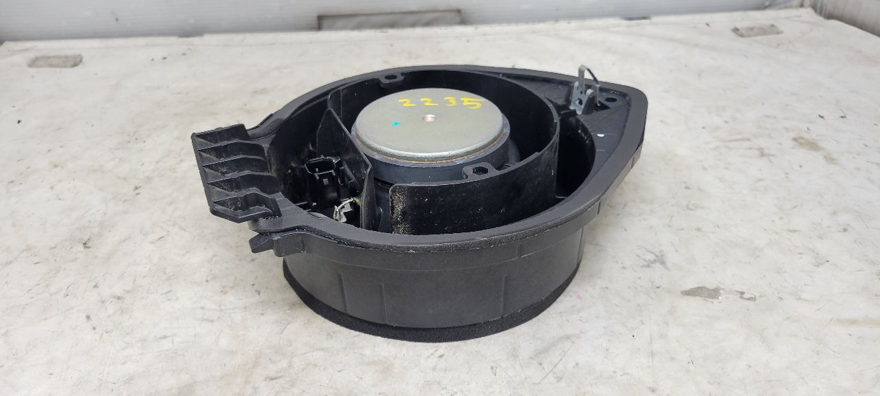 2019 SILVRDO15 REAR DOOR BOSE SPEAKER 84584302 30363 - image 13