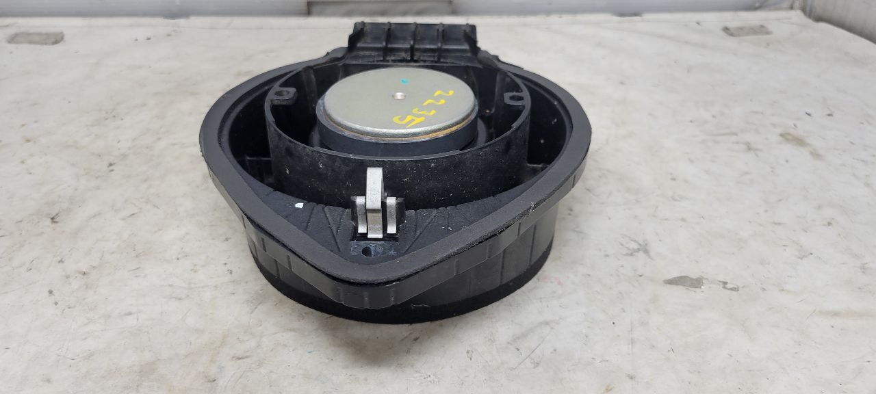 2019 SILVRDO15 REAR DOOR BOSE SPEAKER 84584302 30363 - image 15