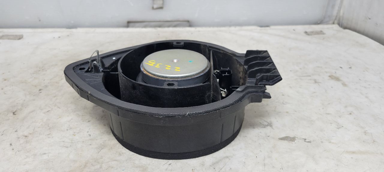 2019 SILVRDO15 REAR DOOR BOSE SPEAKER 84584302 30363 - image 17