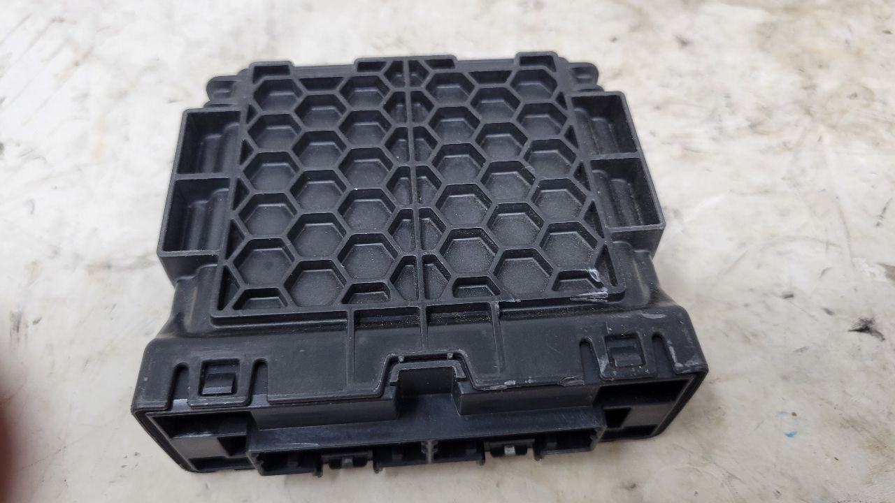 2019 SILVRDO15 NETWORK GATEWAY MODULE 13528616 30375 - image 7
