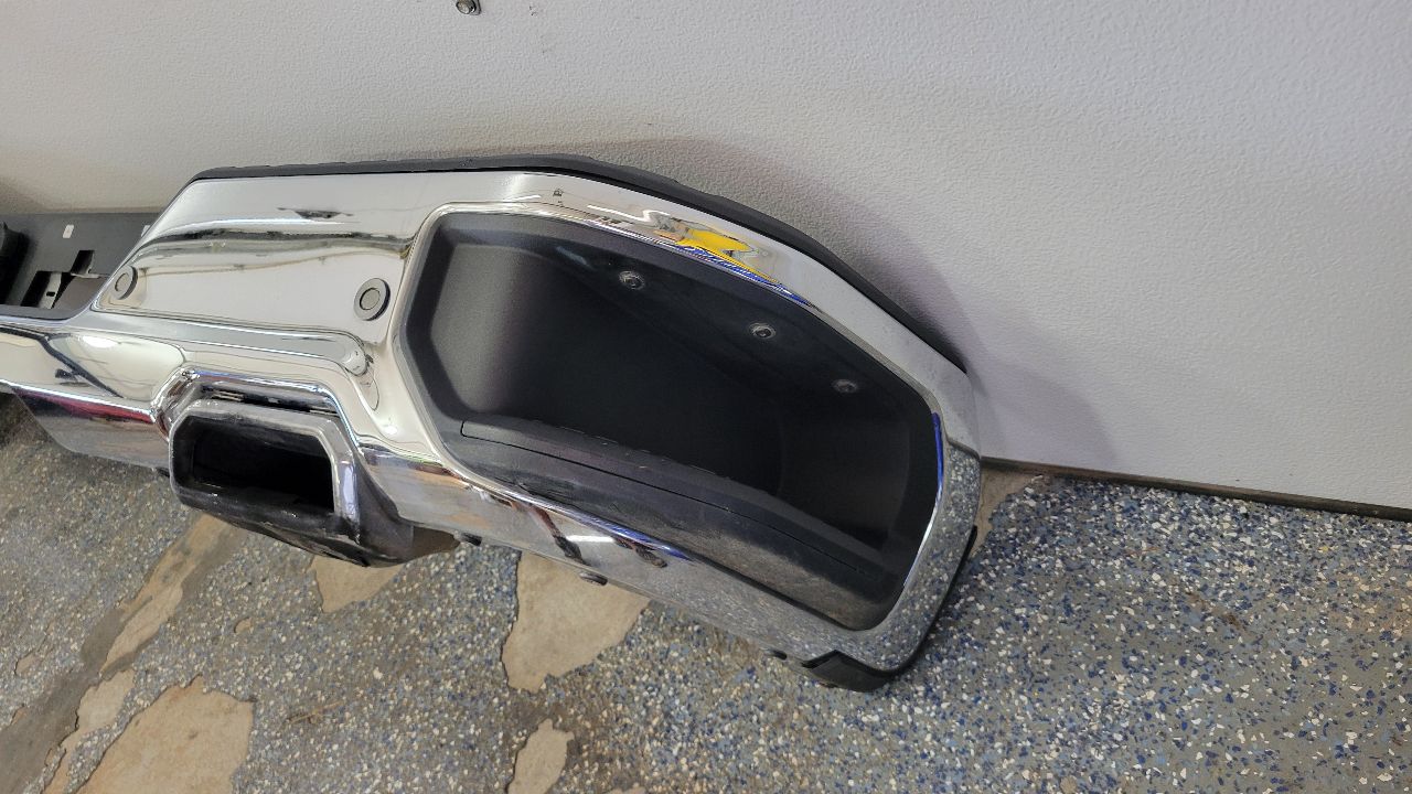 2019 SILVRDO15 CHROME W/PARK SENSORS NICE COND 30391 - image 8