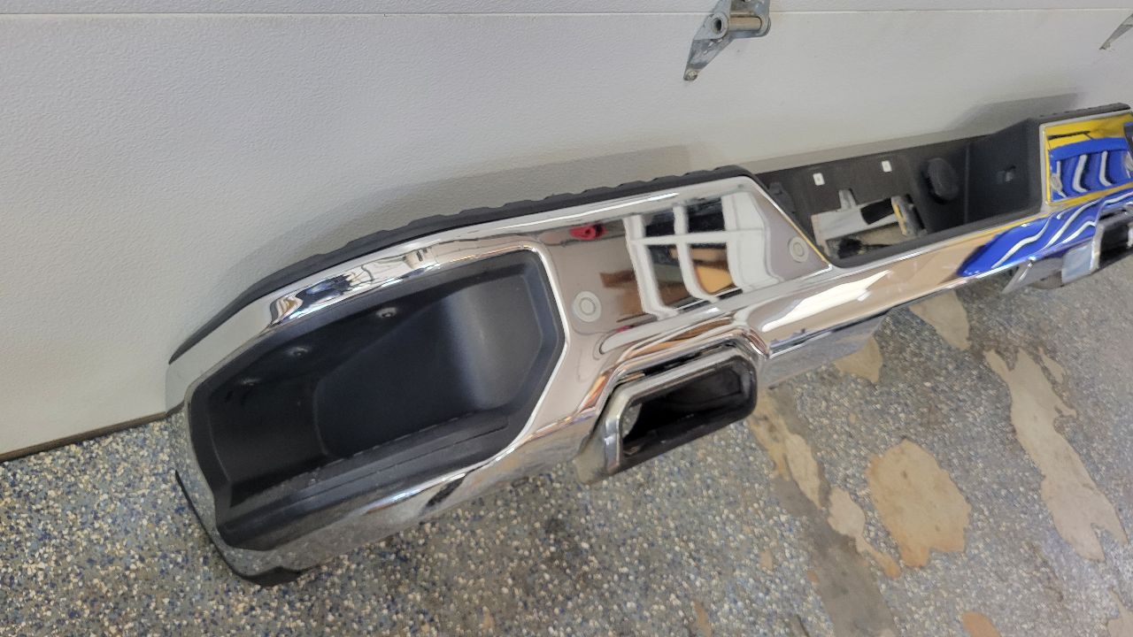 2019 SILVRDO15 CHROME W/PARK SENSORS NICE COND 30391 - image 10