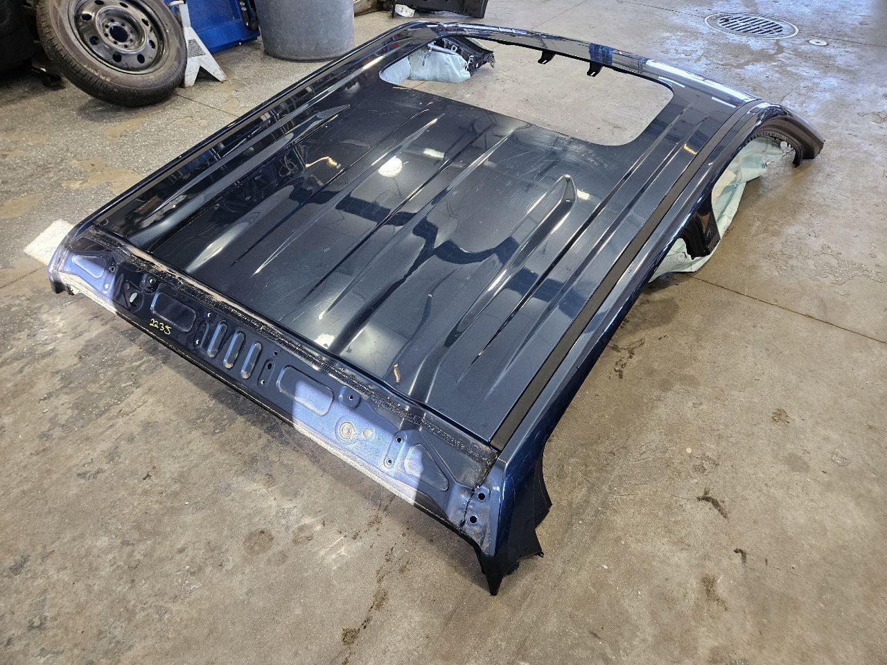 2019 SILVRDO15 CREW CAB WITH SUNROOF HOLE BLUE GA0 30400 - image 7