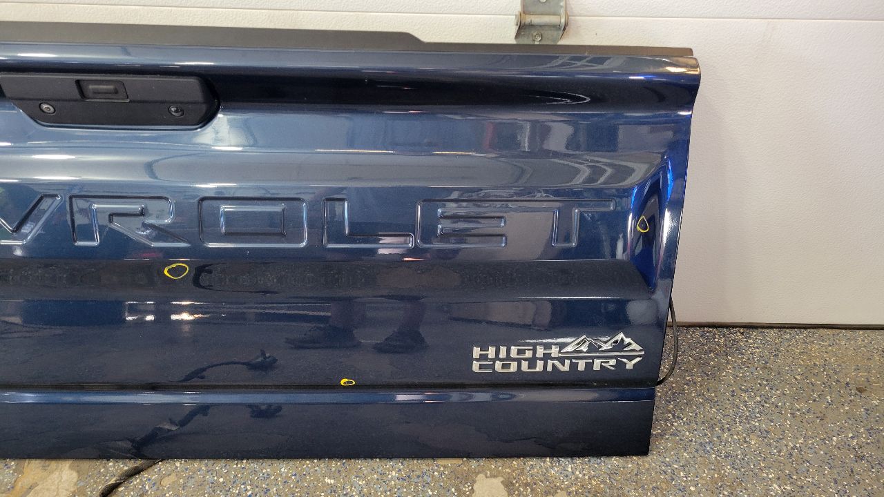 2019 SILVRDO15 TAILGATE BLUE GA0 QT6 UV2 PARK DING 30414 - image 11