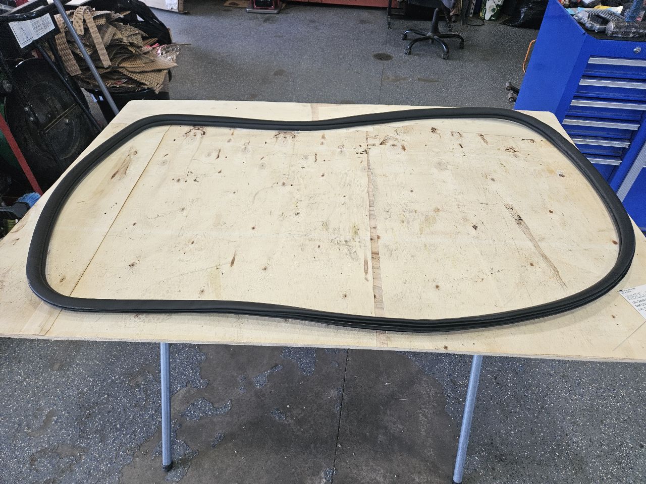 2019 SILVRDO15 REAR DOOR WEATHERSTRIPPING LH OR RH 30431 - image 3