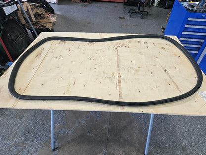 2019 SILVRDO15 REAR DOOR WEATHERSTRIPPING LH OR RH 30431 - image 3