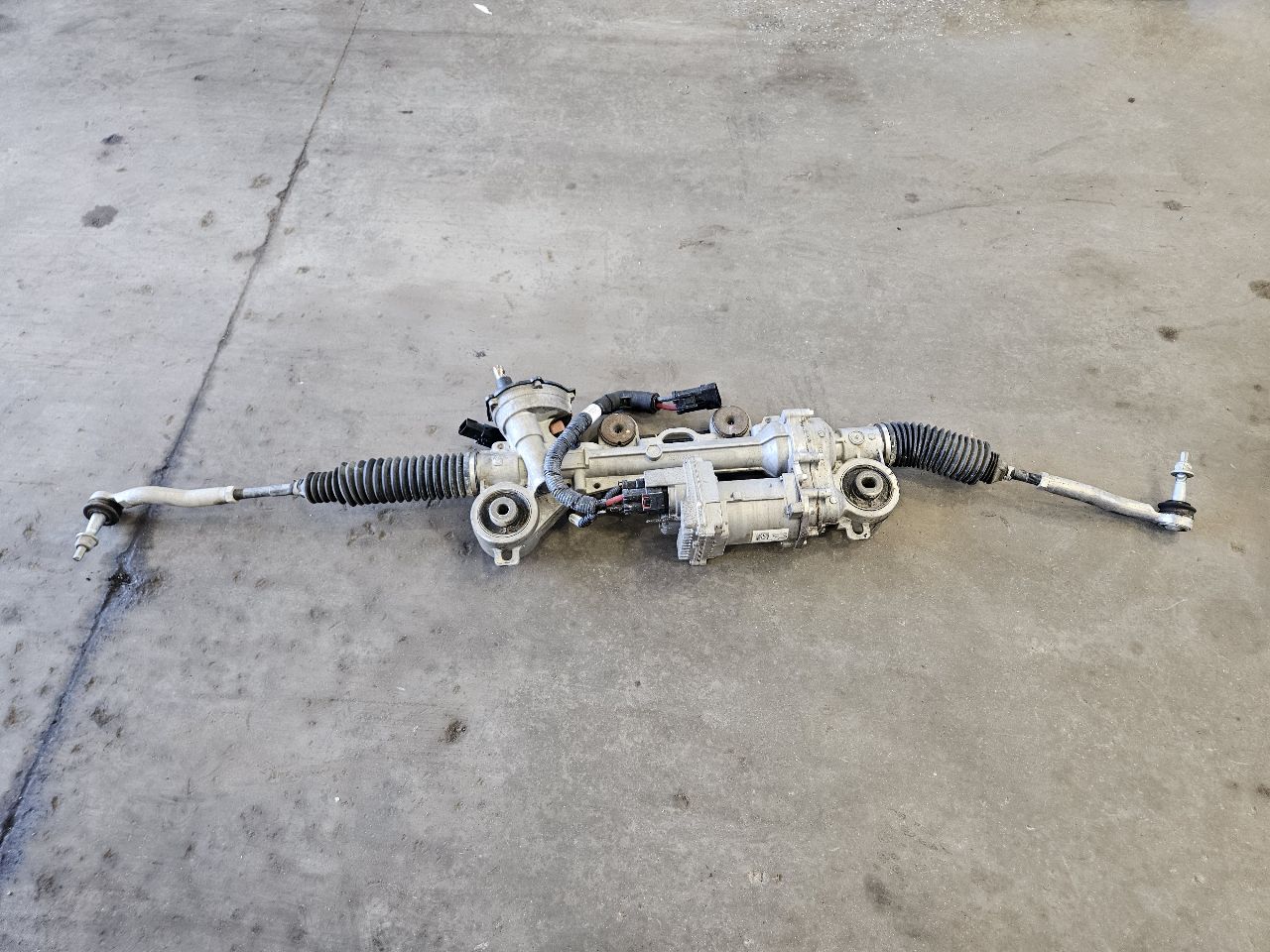 2019 SILVRDO15 OEM STEERING RACK 64K MI 84536372 30435 - image 1