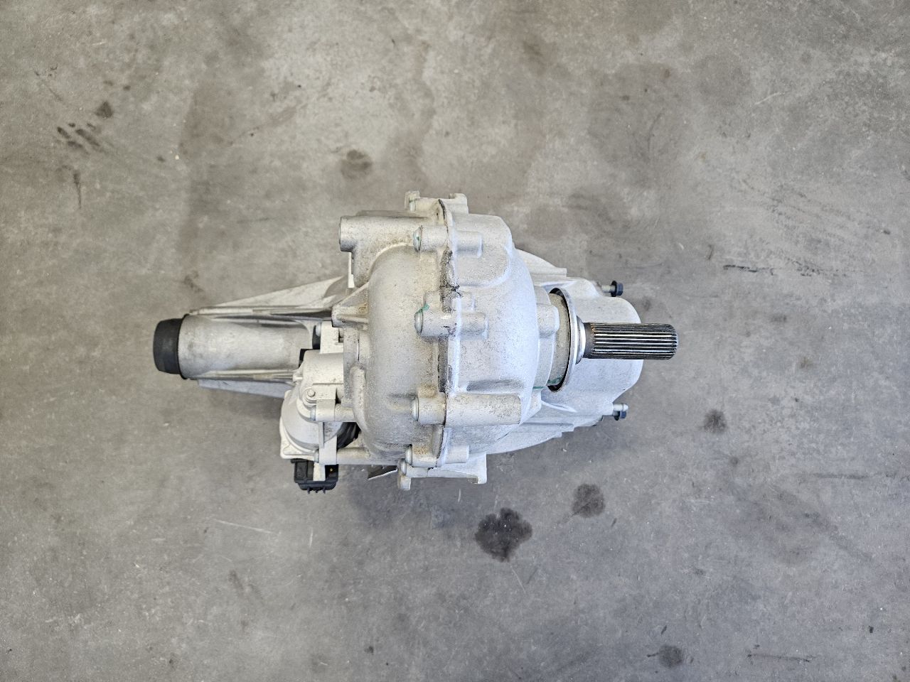 2019 SILVRDO15 TRANSFER CASE A4A 84554624 64K MILES 30437 - image 11