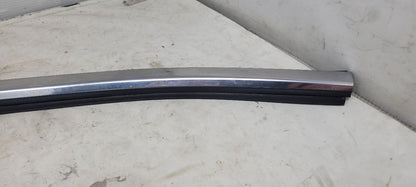 2019 SILVRDO15 RH REAR DOOR BELT REVEAL 84549260 30499 - image 2