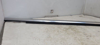 2019 SILVRDO15 RH REAR DOOR BELT REVEAL 84549260 30499 - image 5