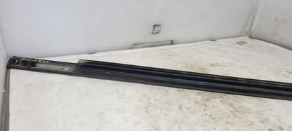 2019 SILVRDO15 RH REAR DOOR BELT REVEAL 84549260 30499 - image 9