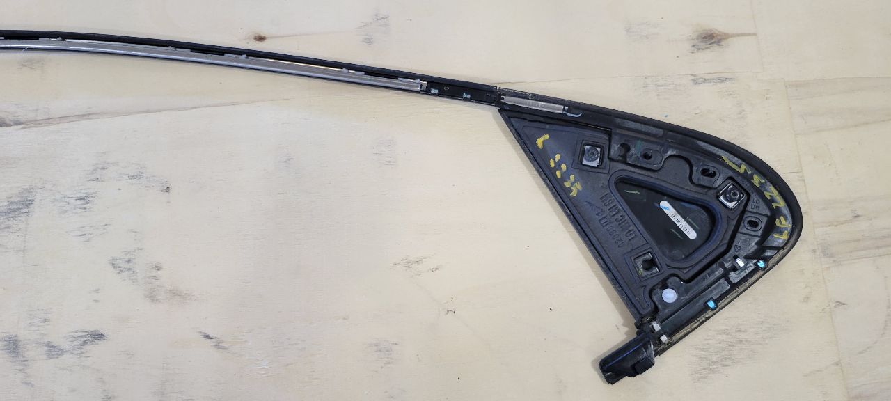 2019 SILVRDO15 LH FRONT UPPER REVEAL MOLDING TRIM 30503 - image 16