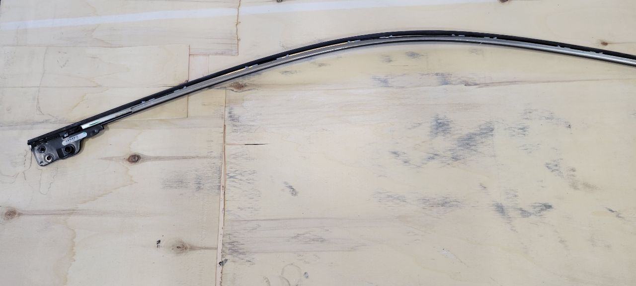 2019 SILVRDO15 LH FRONT UPPER REVEAL MOLDING TRIM 30503 - image 17