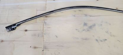 2019 SILVRDO15 LH FRONT UPPER REVEAL MOLDING TRIM 30503 - image 17