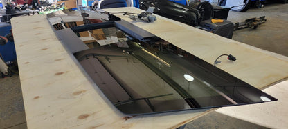 2018 SILVRDO15 OEM BACK GLASS POWER SLIDING 30535 - image 6
