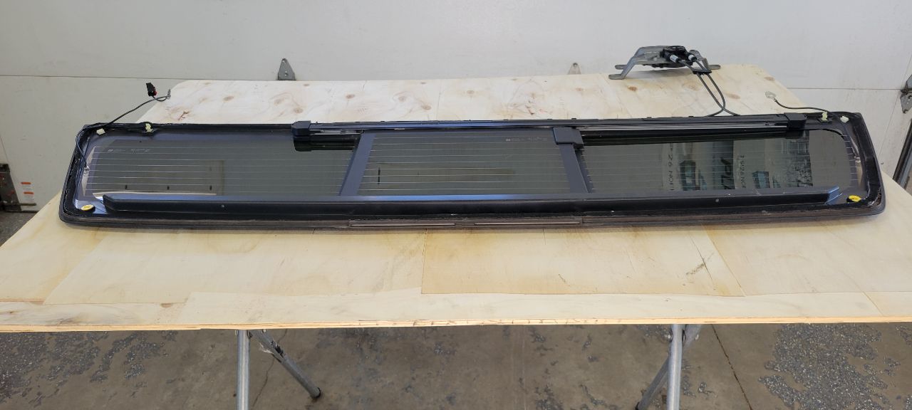 2018 SILVRDO15 OEM BACK GLASS POWER SLIDING 30535 - image 20