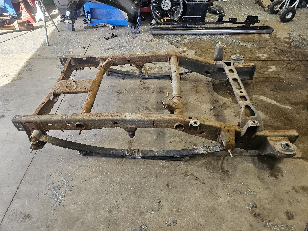 2018 SILVRDO15 REAR FRAME CUT 6'6" BED 30567 - image 6