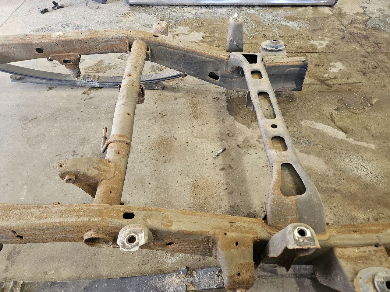 2018 SILVRDO15 REAR FRAME CUT 6'6" BED 30567 - image 14