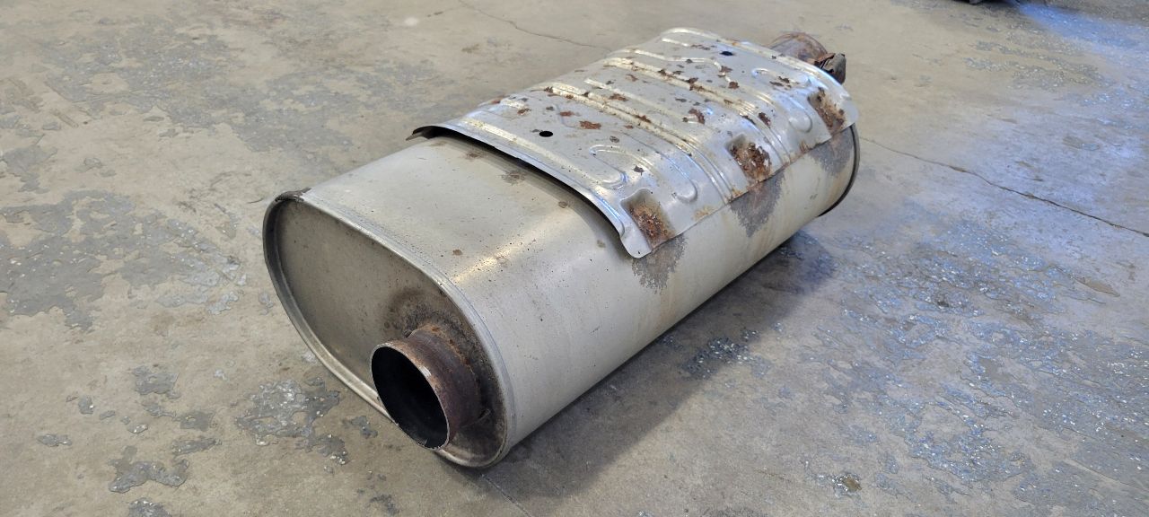 2018 SILVRDO15 OEM L86 6.2L EXHAUST MUFFLER & VALVE 30572 - image 4