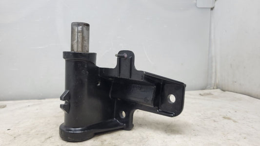 2018 SILVRDO15 LH POWER RUNNING BOARD HINGE ONLY 30637 - image 2